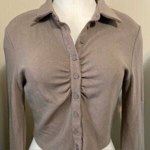 OAK + FORT RUCHED FRONT CROPPED SHIRT